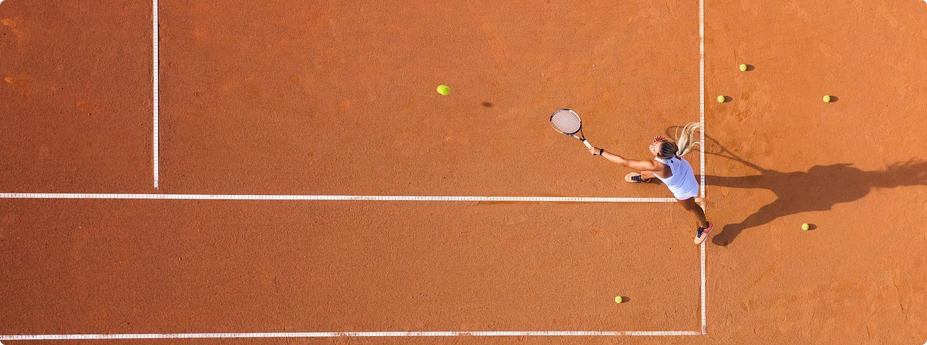 Tennisspielerin in Bewegung